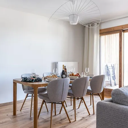 Neuf A Courchevel, 3 Chambres, Balcon Et Parking - Fr-1-664-24 *