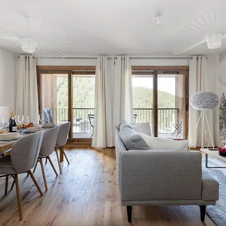Neuf A Courchevel, 3 Chambres, Balcon Et Parking - Fr-1-664-24 Courchevel